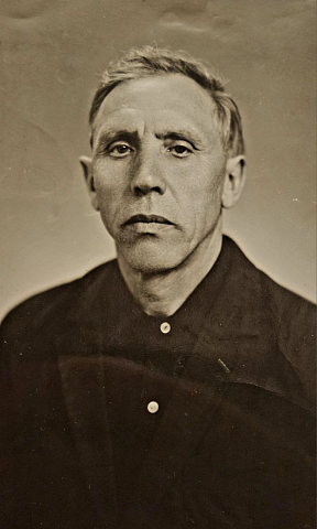 РЫЖОВ Иван Александрович, 1917-2015 гг., шофер Дедушка детского травматолога-ортопеда самарского Медгарда, к.м.н. Павла Викторовича Рыжова